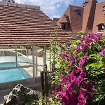 Gasthuis Le Prieure Des Fontaines 3*