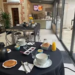 Le Prieure Des Fontaines 3* Les Preaux