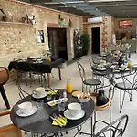 Le Prieure Des Fontaines Gasthuis 3*
