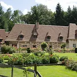 Le Prieure Des Fontaines Les Preaux