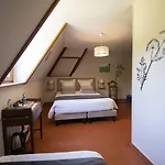 Gasthuis Le Prieure Des Fontaines Les Preaux