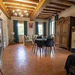 Gasthuis Le Prieure Des Fontaines