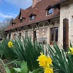 Le Prieure Des Fontaines 3* Les Preaux