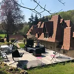 Le Prieure Des Fontaines 3* Les Preaux