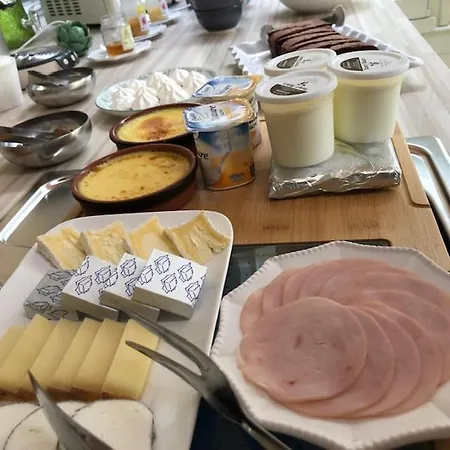 게스트하우스 Le Prieure Des Fontaines Les Preaux