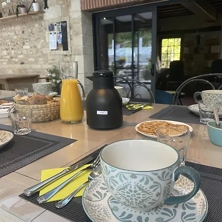 Le Prieure Des Fontaines