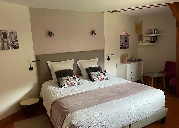 Le Prieuré Des Fontaines 3* Les Preaux