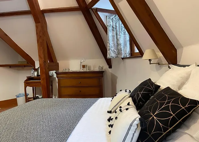 Le Prieure Des Fontaines 招待所 3*