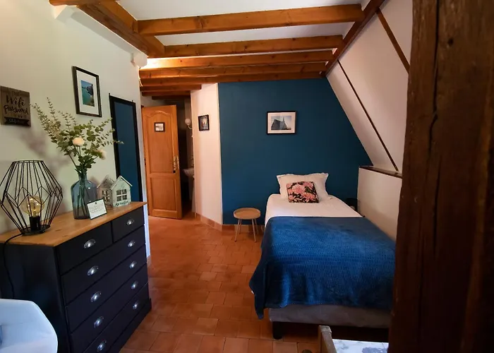 Maison d'hôtes Le Prieuré Des Fontaines Les Preaux